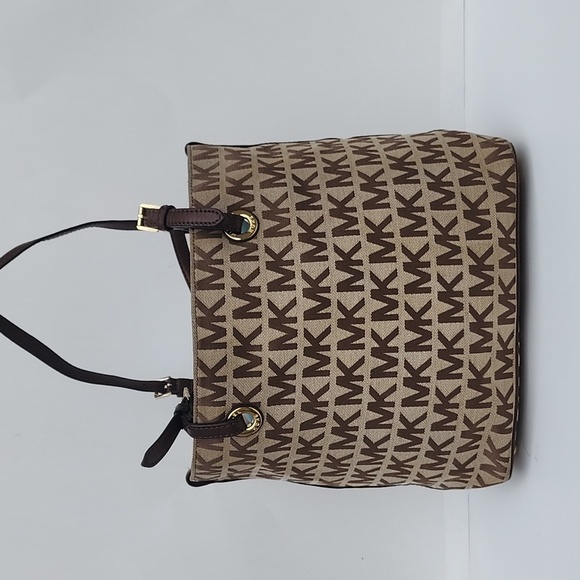 MICHAEL KORS Coated Canvas Monogram Bucket Handbag Tote Shoulder Bag - Picture 3 of 10